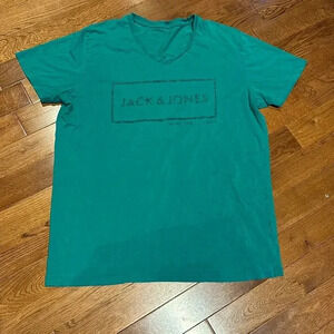 Jack Jones Green Core V neck  Men's Large T Shirt